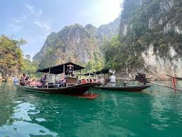 A beautiful day on the Cheow Lan Lake in Khao Sok National Park